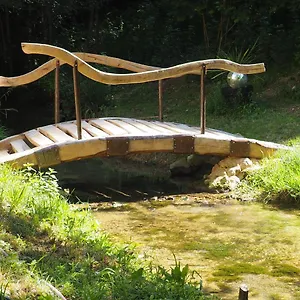 2* Bed & Breakfast Moulin Bas, Pres De La Riviere